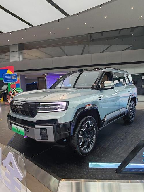 广州65比亚迪方程豹硬派越野的爆款，英菲尼迪35周年与你共成长